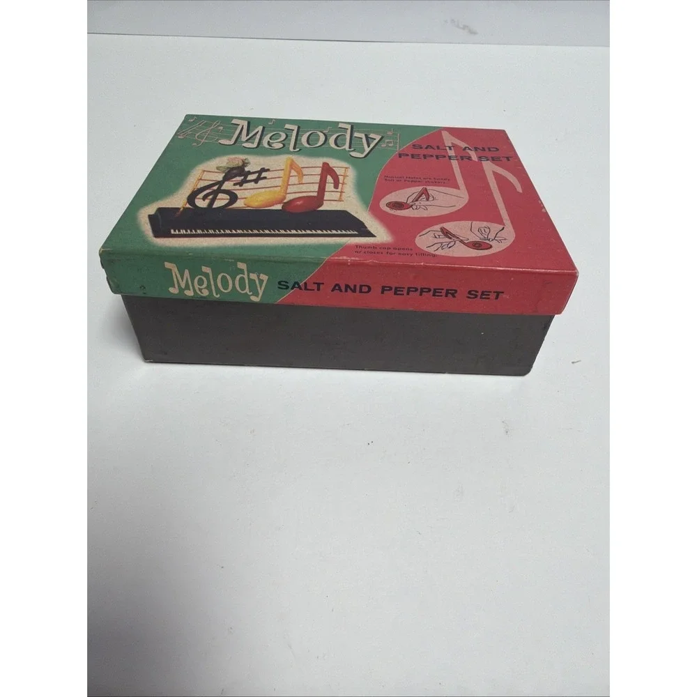 Vintage Melody Piano‎ Music Notes Treble Clef Salt & Pepper Shaker Set with Box